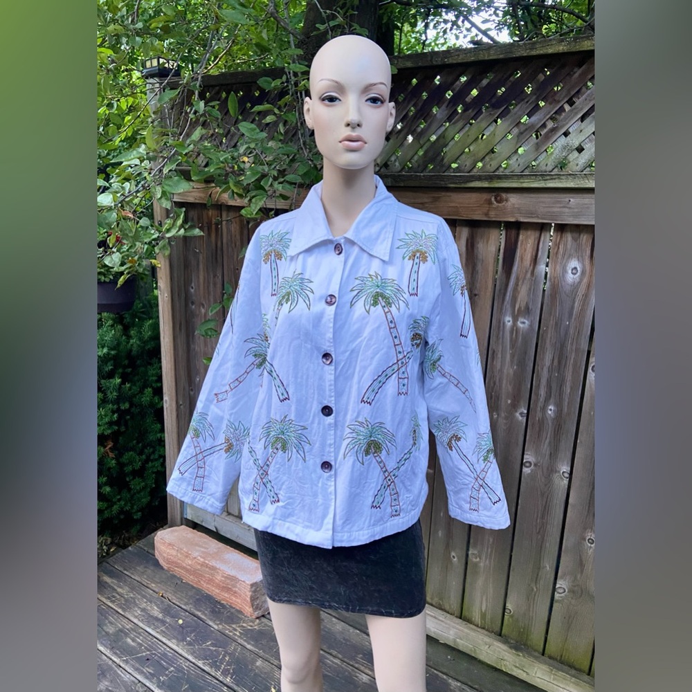 Vintage White Blazer w/t Coconut Trees Embroidery